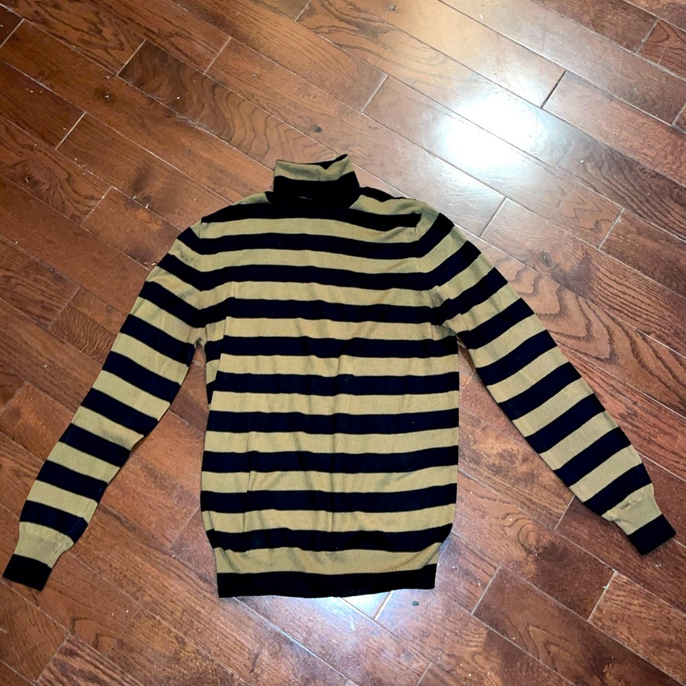 Zara Man turtle neck top